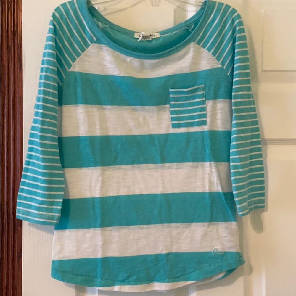 💥3 for $10💥 Aeropostale XS 3/4 Sleeve T-Shirt